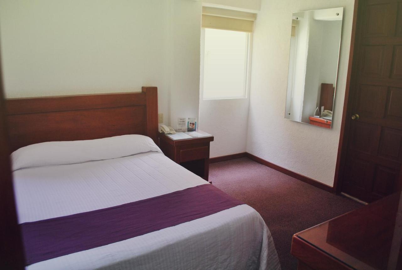 Hotel Campestre Inn Леон Екстер'єр фото