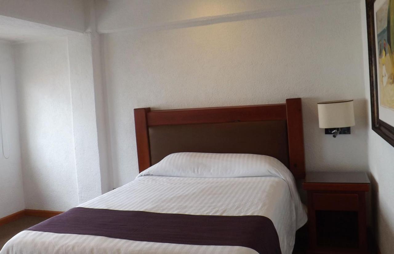 Hotel Campestre Inn Леон Екстер'єр фото
