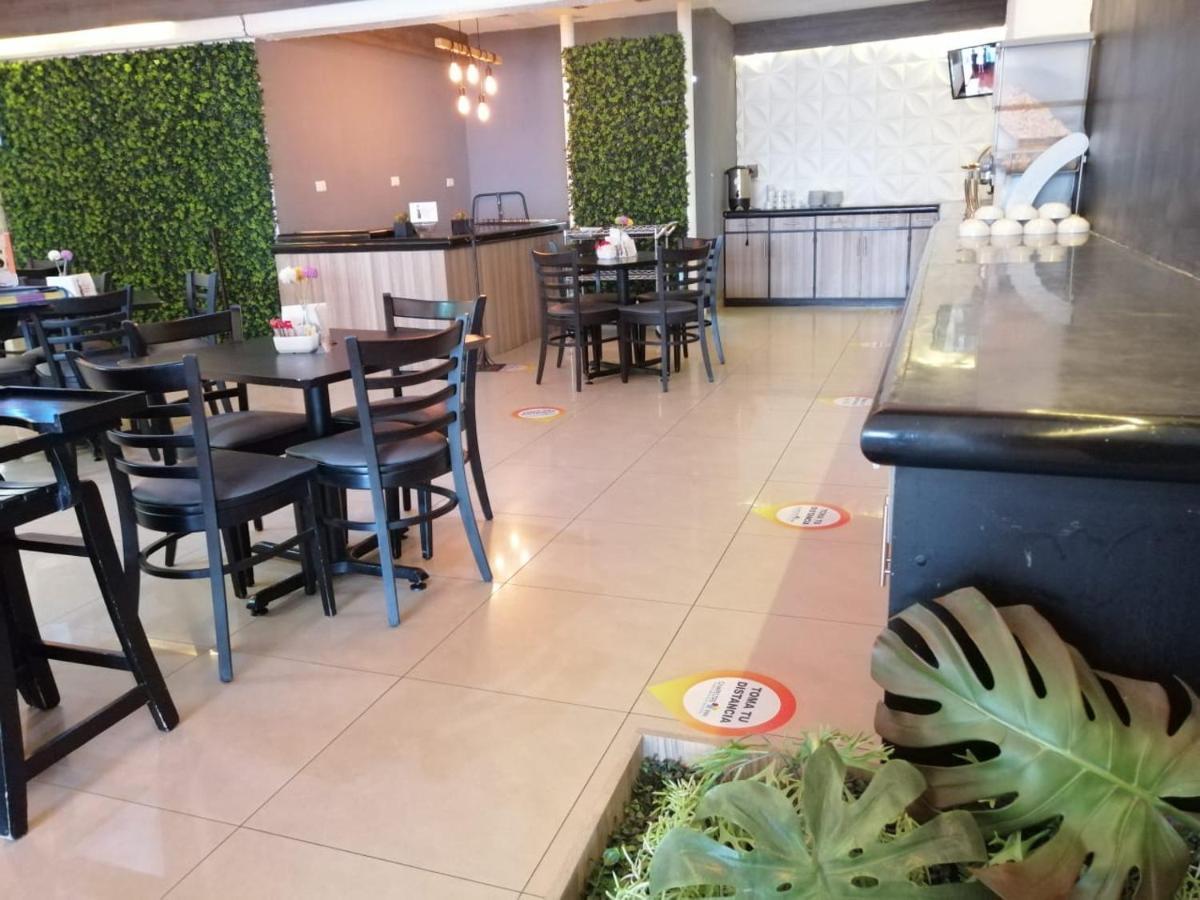 Hotel Campestre Inn Леон Екстер'єр фото