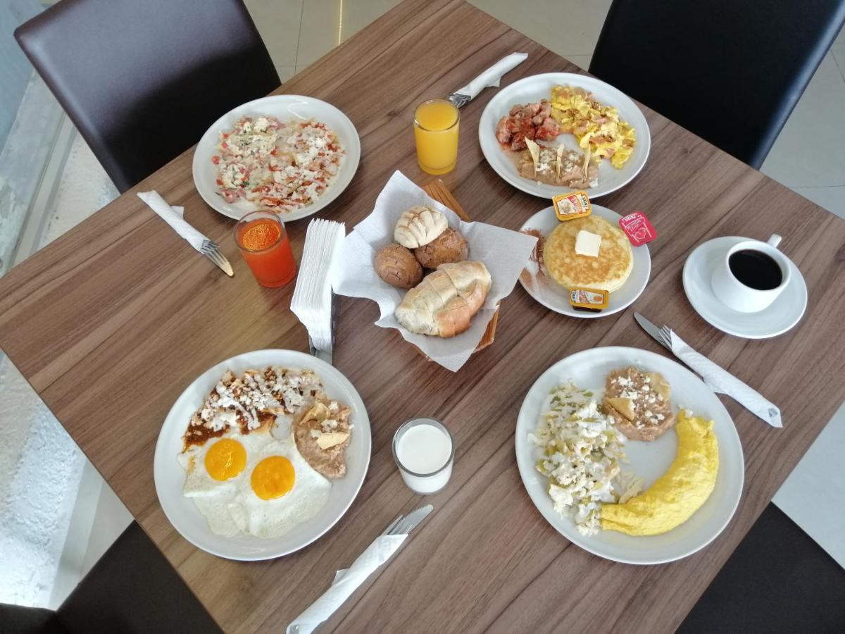 Hotel Campestre Inn Леон Екстер'єр фото
