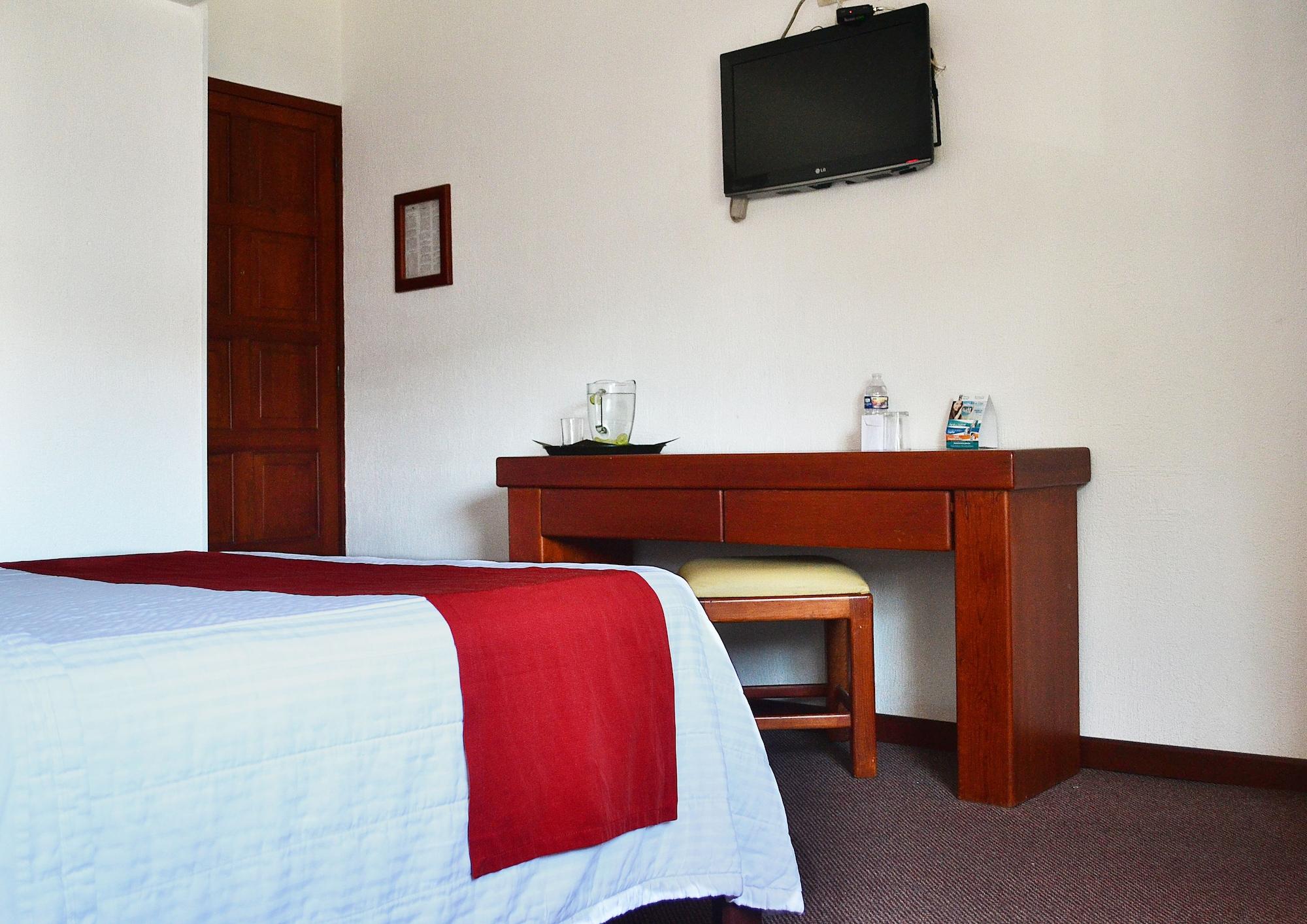 Hotel Campestre Inn Леон Екстер'єр фото