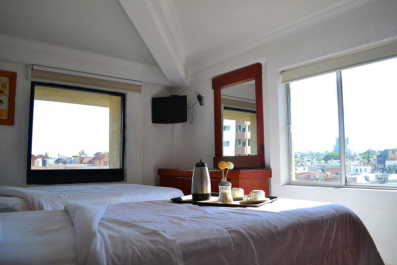 Hotel Campestre Inn Леон Екстер'єр фото