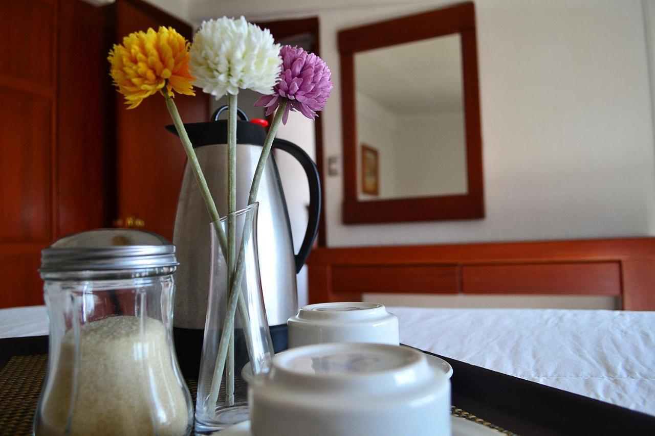 Hotel Campestre Inn Леон Екстер'єр фото