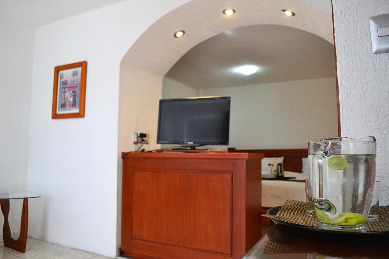 Hotel Campestre Inn Леон Екстер'єр фото